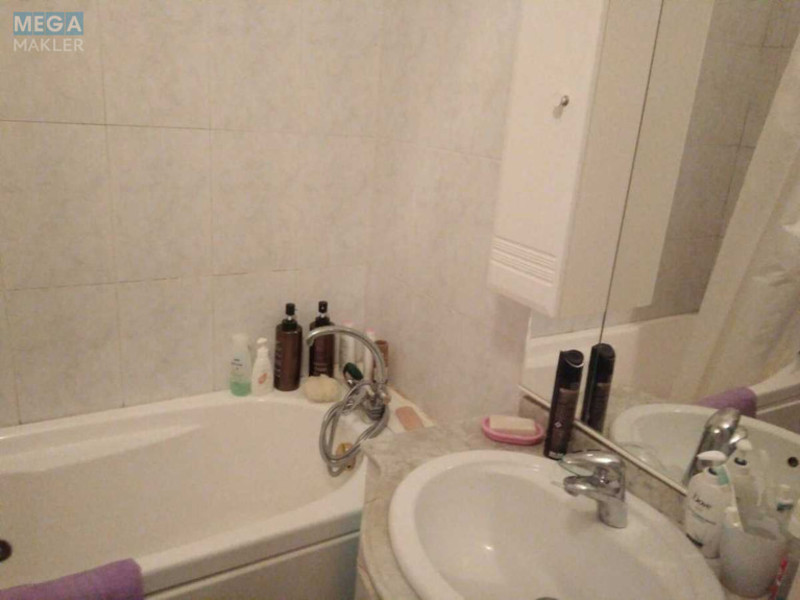 Оренда 2 кімнатної квартири, <a class="location-link" href="/kiev/" title="Недвижимость Київ">Київ</a>, <a class="location-link" href="/kiev/darnickij/" title="Недвижимость Дарницький район">Дарницький р-н</a>, Ялтинська вул., 5Б (изображение 17)