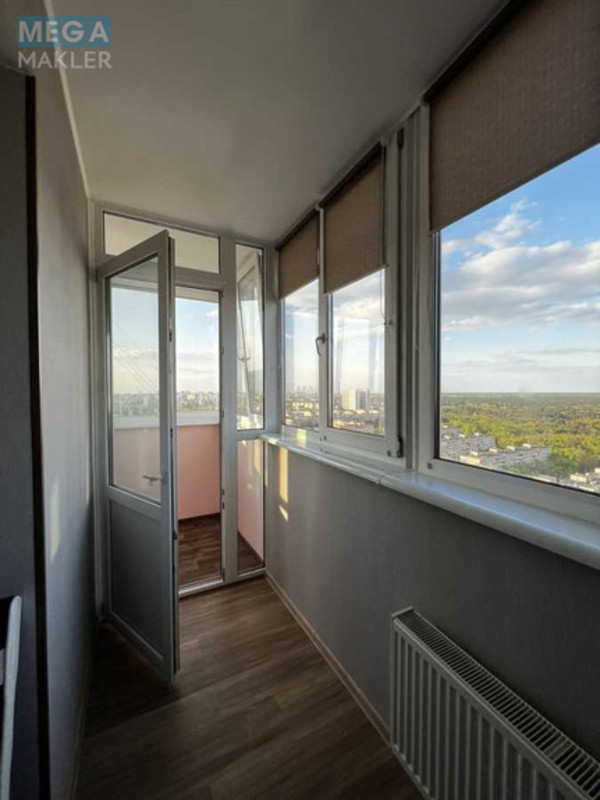 Продаж 1 кімнатної квартири (62/38/14), 22 пов. 26 пов. будинку, <a class="location-link" href="/kiev/" title="Недвижимость Київ">Київ</a>, <a class="location-link" href="/kiev/dneprovskij/" title="Недвижимость Дніпровський район">Дніпровський р-н</a>, Петра Запорожца ул., 26А (изображение 8)