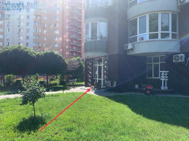 Продаж комерційної нерухомості, 258&nbsp;кв.м, под магазин, <a class="location-link" href="/kiev/" title="Недвижимость Київ">Київ</a>, <a class="location-link" href="/kiev/goloseevskij/" title="Недвижимость Голосіївський район">Голосіївський р-н</a>, Василя Симоненка вул., 5 (изображение 2)