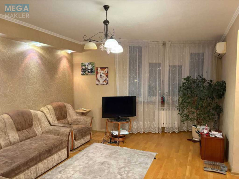 Оренда 3 кімнатної квартири, <a class="location-link" href="/kiev/" title="Недвижимость Київ">Київ</a>, <a class="location-link" href="/kiev/darnickij/" title="Недвижимость Дарницький район">Дарницький р-н</a>, Днепровская наб., 25 (изображение 5)