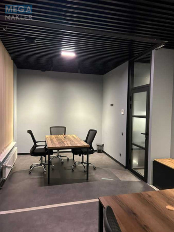 Оренда комерційної нерухомості, 100&nbsp;кв.м, под офис, <a class="location-link" href="/kiev/" title="Недвижимость Київ">Київ</a>, <a class="location-link" href="/kiev/goloseevskij/" title="Недвижимость Голосіївський район">Голосіївський р-н</a>, Жилянська вул., 68 (изображение 9)