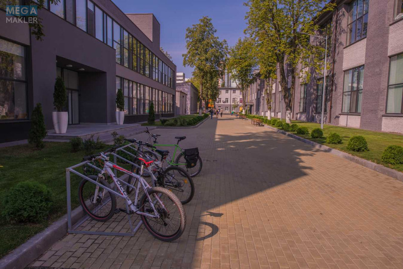 Оренда комерційної нерухомості, 565&nbsp;кв.м, под офис, <a class="location-link" href="/kiev/" title="Недвижимость Київ">Київ</a>, <a class="location-link" href="/kiev/solomenskij/" title="Недвижимость Солом'янський район">Солом'янський р-н</a>, Польова вул., 21 (изображение 10)