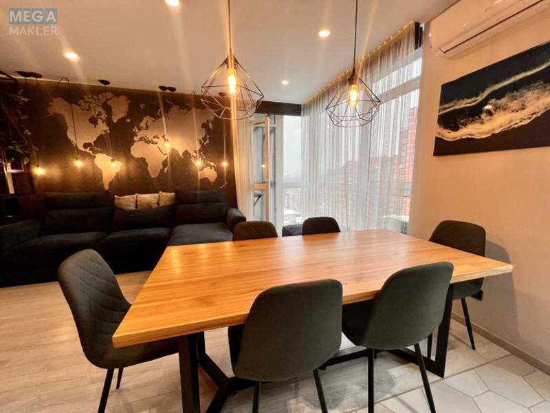 Оренда 3 кімнатної квартири, <a class="location-link" href="/kiev/" title="Недвижимость Київ">Київ</a>, <a class="location-link" href="/kiev/pecherskij/" title="Недвижимость Печерський район">Печерський р-н</a>, Предславинская ул., 53 (изображение 5)