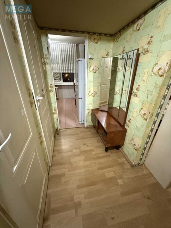 Продаж 3 кімнатної квартири (67/44/8), 7 пов. 12 пов. будинку, <a class="location-link" href="/kiev/" title="Недвижимость Київ">Київ</a>, <a class="location-link" href="/kiev/svyatoshinskij/" title="Недвижимость Святошинський район">Святошинський р-н</a>, Генерала Наумова ул., 31 (изображение 9)