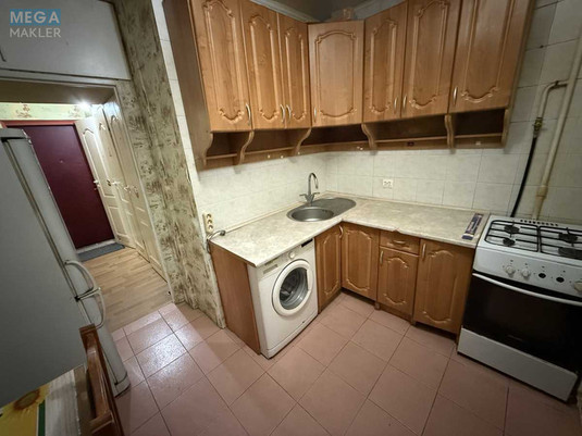 Продаж 3 кімнатної квартири (67/44/8), 7 пов. 12 пов. будинку, <a class="location-link" href="/kiev/" title="Недвижимость Київ">Київ</a>, <a class="location-link" href="/kiev/svyatoshinskij/" title="Недвижимость Святошинський район">Святошинський р-н</a>, Генерала Наумова ул., 31 (изображение 16)