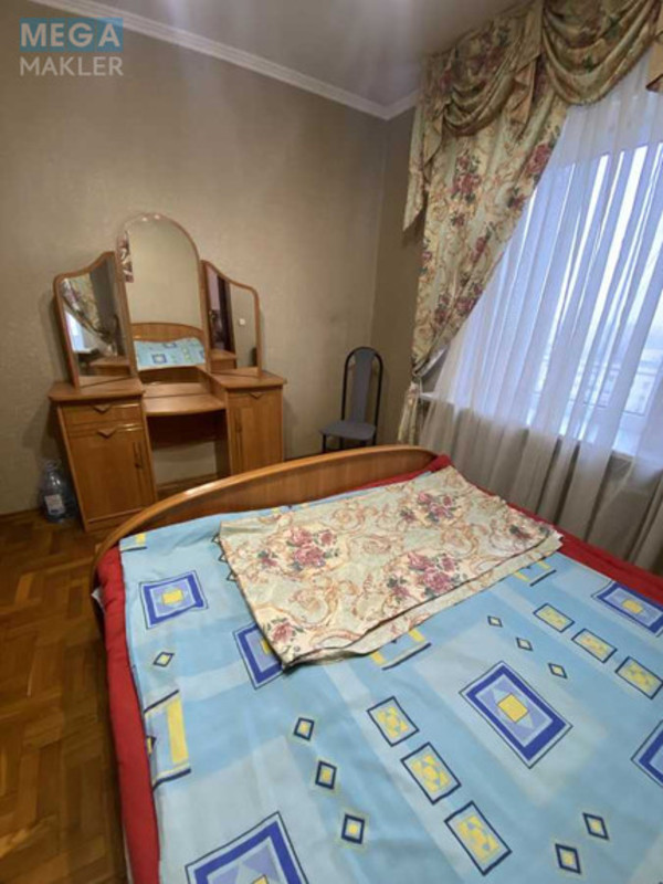 Оренда 3 кімнатної квартири, <a class="location-link" href="/kiev/" title="Недвижимость Київ">Київ</a>, <a class="location-link" href="/kiev/solomenskij/" title="Недвижимость Солом'янський район">Солом'янський р-н</a>, Вадима Гетьмана ул., 46А (изображение 11)