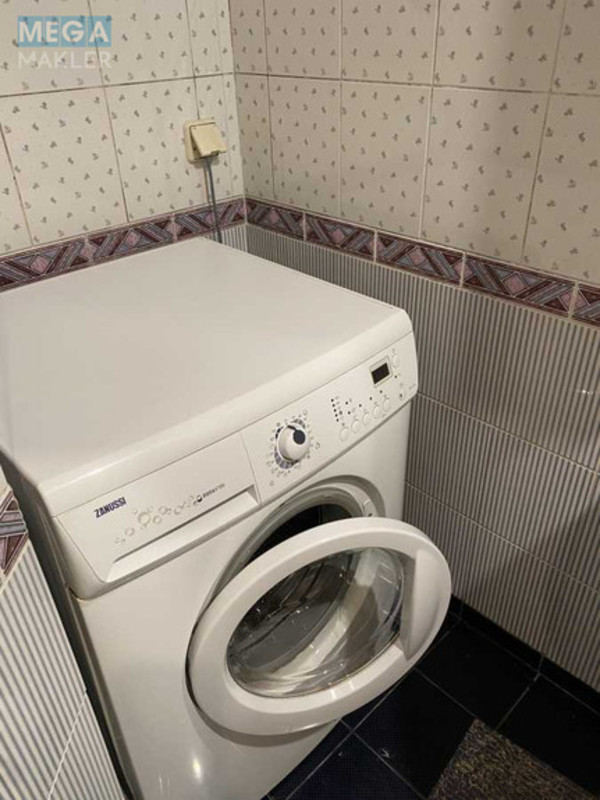 Оренда 3 кімнатної квартири, <a class="location-link" href="/kiev/" title="Недвижимость Київ">Київ</a>, <a class="location-link" href="/kiev/solomenskij/" title="Недвижимость Солом'янський район">Солом'янський р-н</a>, Вадима Гетьмана ул., 46А (изображение 21)