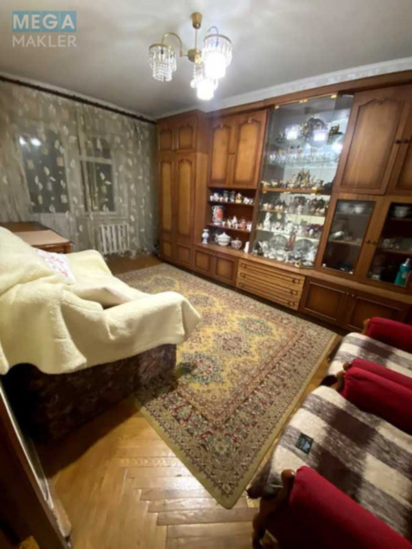 Оренда 3 кімнатної квартири, <a class="location-link" href="/kiev/" title="Недвижимость Київ">Київ</a>, <a class="location-link" href="/kiev/podolskij/" title="Недвижимость Подільський район">Подільський р-н</a>, Светлицкого ул., 30/20б (изображение 8)