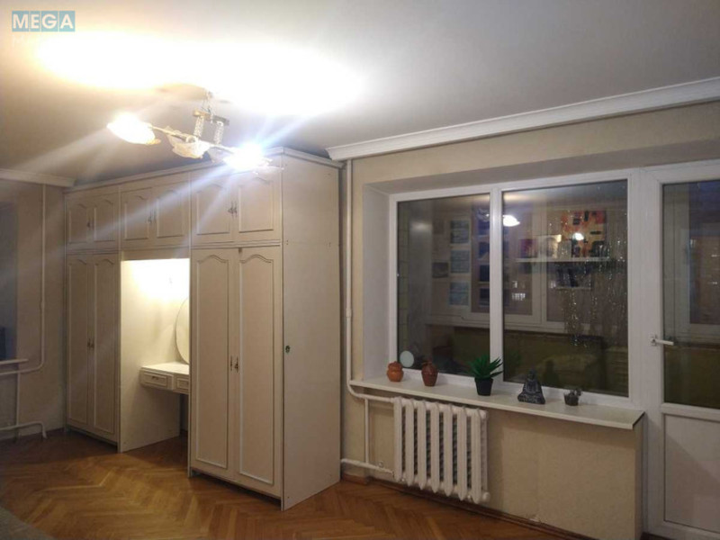 Оренда 2 кімнатної квартири, <a class="location-link" href="/kiev/" title="Недвижимость Київ">Київ</a>, <a class="location-link" href="/kiev/pecherskij/" title="Недвижимость Печерський район">Печерський р-н</a>, Кловский спуск (изображение 3)