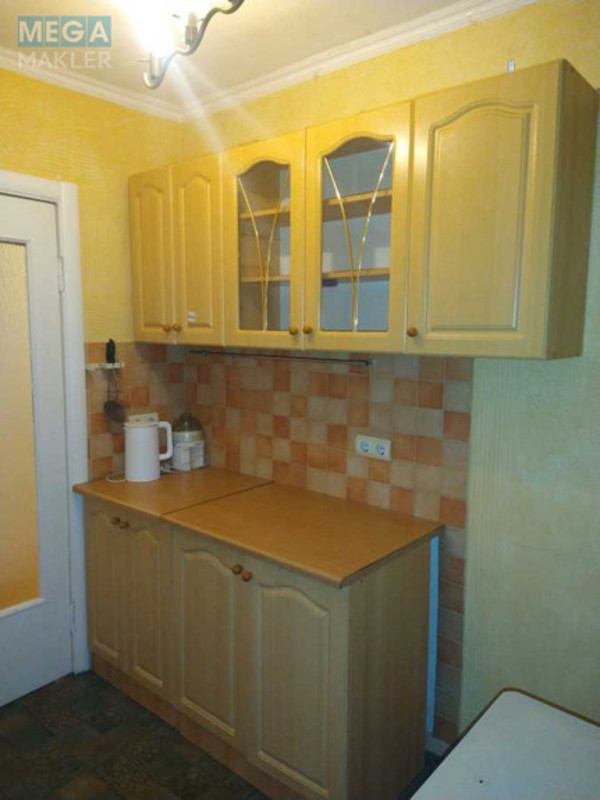 Оренда 2 кімнатної квартири, <a class="location-link" href="/kiev/" title="Недвижимость Київ">Київ</a>, <a class="location-link" href="/kiev/pecherskij/" title="Недвижимость Печерський район">Печерський р-н</a>, Кловский спуск (изображение 16)