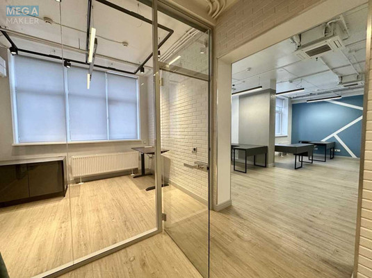 Оренда комерційної нерухомості, 152&nbsp;кв.м, под офис, <a class="location-link" href="/kiev/" title="Недвижимость Київ">Київ</a>, <a class="location-link" href="/kiev/shevchenkovskij/" title="Недвижимость Шевченківський район">Шевченківський р-н</a>, Глибочицька вул., 32б (изображение 21)