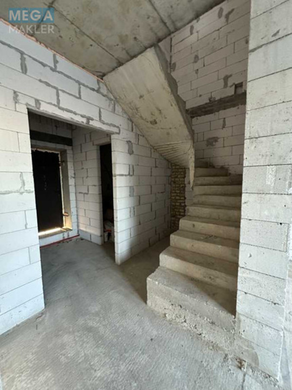 Продаж дома, 2&nbsp;поверху, 105&nbsp;кв.м, 4&nbsp;кімнати, ділянка 2&nbsp;сотки, <a class="location-link" href="/neteshin/" title="Недвижимость Нетішин">Нетішин</a>, Старонетішинська, 8 (изображение 8)