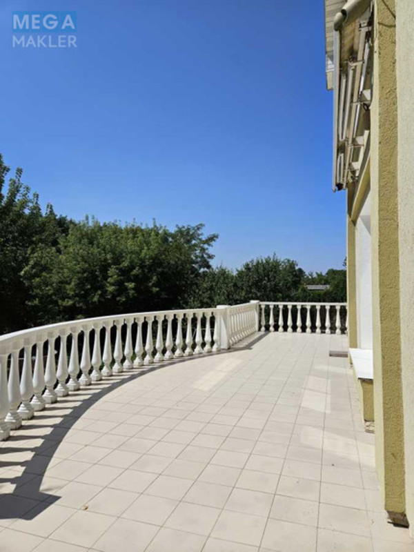 Продаж дома, 2&nbsp;поверху, 485&nbsp;кв.м, 5&nbsp;кімнат, ділянка 24&nbsp;сотки, <a class="location-link" href="/bobrica-selo-kv/" title="Недвижимость Бобриця">Бобриця</a>, Набережна, 9а (изображение 4)