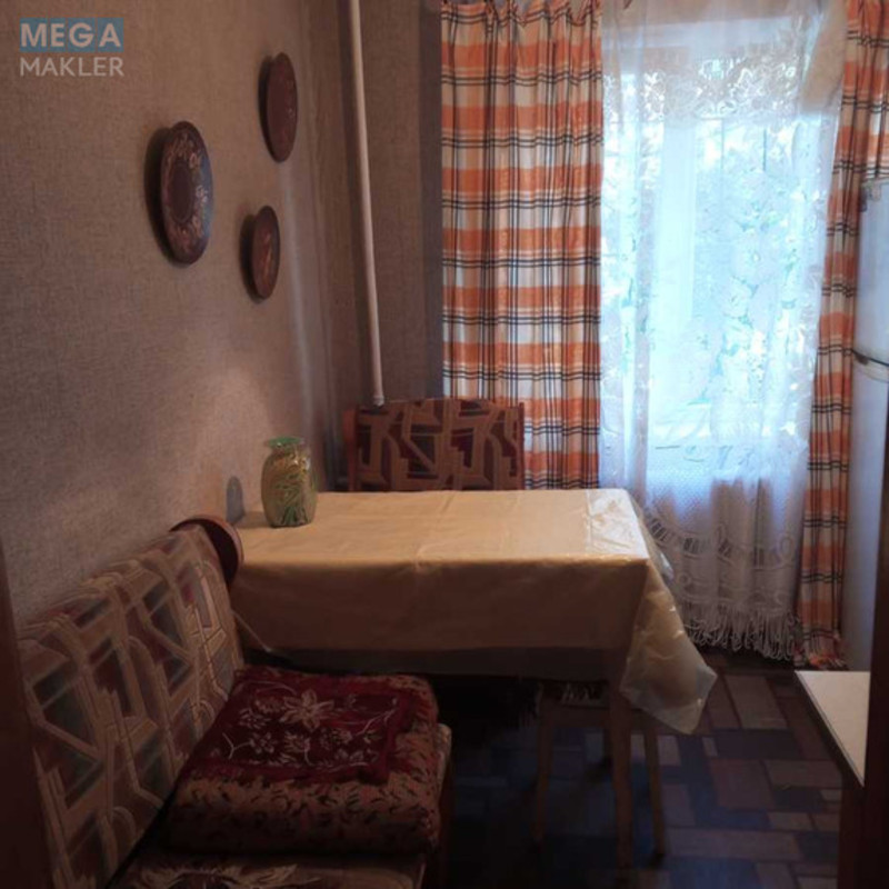 Оренда 2 кімнатної квартири, <a class="location-link" href="/kiev/" title="Недвижимость Київ">Київ</a>, <a class="location-link" href="/kiev/solomenskij/" title="Недвижимость Солом'янський район">Солом'янський р-н</a>, Михайла Донця вул., 19б (изображение 4)