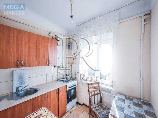 Продаж 3 кімнатної квартири (55/40/5), 5 пов. 5 пов. будинку, <a class="location-link" href="/kiev/" title="Недвижимость Київ">Київ</a>, <a class="location-link" href="/kiev/solomenskij/" title="Недвижимость Солом'янський район">Солом'янський р-н</a>, Шепелєва Миколи вулиця, 6 (изображение 2)