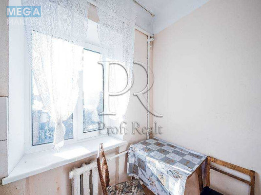 Продаж 3 кімнатної квартири (55/40/5), 5 пов. 5 пов. будинку, <a class="location-link" href="/kiev/" title="Недвижимость Київ">Київ</a>, <a class="location-link" href="/kiev/solomenskij/" title="Недвижимость Солом'янський район">Солом'янський р-н</a>, Шепелєва Миколи вулиця, 6 (изображение 3)