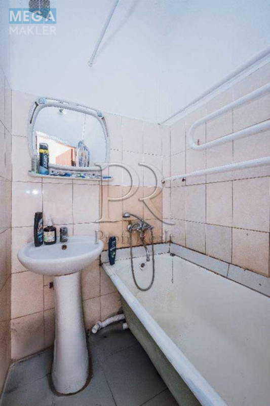 Продаж 3 кімнатної квартири (55/40/5), 5 пов. 5 пов. будинку, <a class="location-link" href="/kiev/" title="Недвижимость Київ">Київ</a>, <a class="location-link" href="/kiev/solomenskij/" title="Недвижимость Солом'янський район">Солом'янський р-н</a>, Шепелєва Миколи вулиця, 6 (изображение 19)