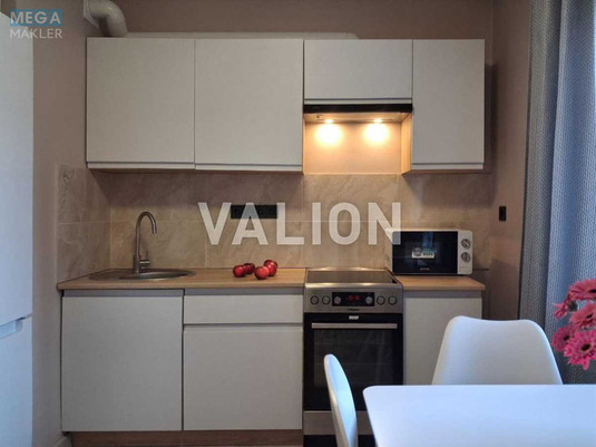 Продаж 1 кімнатної квартири (31/11,8/9,2), 1 пов. 15 пов. будинку, <a class="location-link" href="/kiev/" title="Недвижимость Київ">Київ</a>, <a class="location-link" href="/kiev/svyatoshinskij/" title="Недвижимость Святошинський район">Святошинський р-н</a>, Чорнобильська вул., 24/26 (изображение 2)