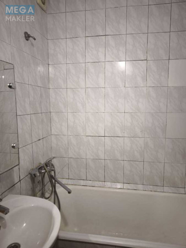 Оренда 2 кімнатної квартири, <a class="location-link" href="/kiev/" title="Недвижимость Київ">Київ</a>, <a class="location-link" href="/kiev/podolskij/" title="Недвижимость Подільський район">Подільський р-н</a>, Георгія Гонгадзе просп. (изображение 9)