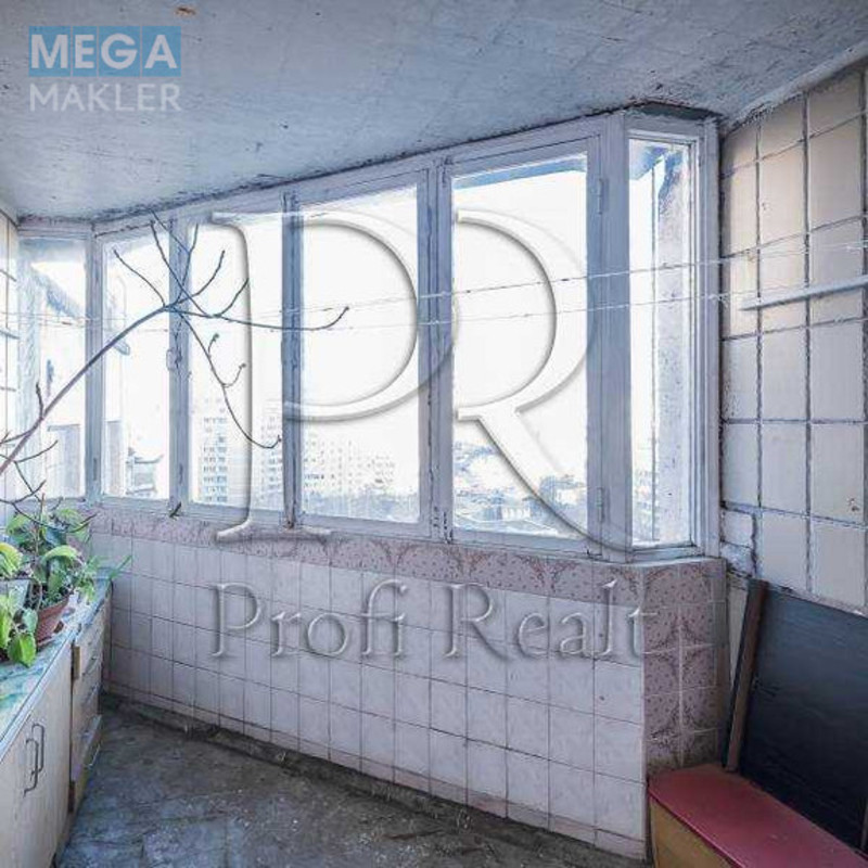 Продаж 3 кімнатної квартири (82/44/9), 9 пов. 16 пов. будинку, <a class="location-link" href="/kiev/" title="Недвижимость Київ">Київ</a>, <a class="location-link" href="/kiev/svyatoshinskij/" title="Недвижимость Святошинський район">Святошинський р-н</a>, Підлісна вулиця, 2 (изображение 4)