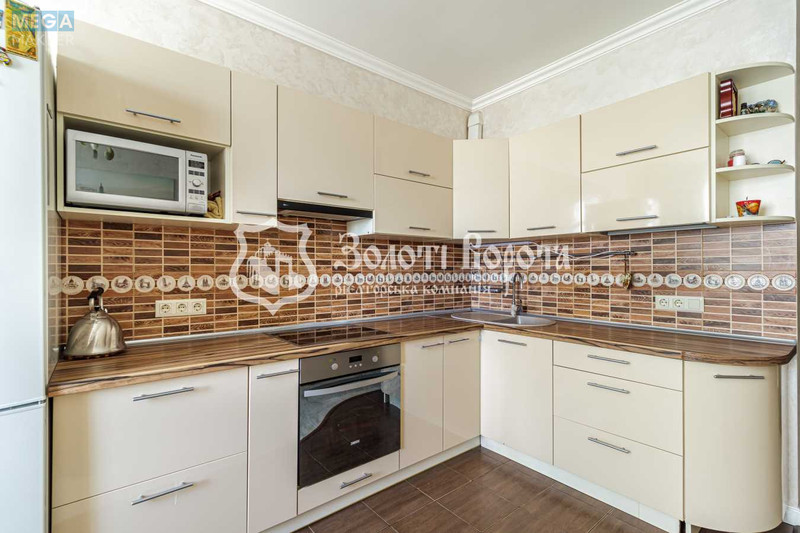 Продаж 1 кімнатної квартири (40,3/16/12,3), 11 пов. 24 пов. будинку, <a class="location-link" href="/kiev/" title="Недвижимость Київ">Київ</a>, <a class="location-link" href="/kiev/svyatoshinskij/" title="Недвижимость Святошинський район">Святошинський р-н</a>, Володимира Наумовича вул., 4 (изображение 3)