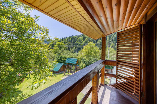 Продаж дома, 2&nbsp;поверху, 239&nbsp;кв.м, 6&nbsp;кімнат, ділянка 12&nbsp;соток, <a class="location-link" href="/yaremche/" title="Недвижимость Яремче">Яремче</a>, Кам янка (изображение 9)