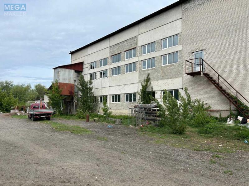 Продаж комплексу будівель та споруд, 6&nbsp;500&nbsp;кв.м, под производство, <a class="location-link" href="/kiev/" title="Недвижимость Київ">Київ</a>, <a class="location-link" href="/kiev/goloseevskij/" title="Недвижимость Голосіївський район">Голосіївський р-н</a>, Академика Глушкова просп. (изображение 2)