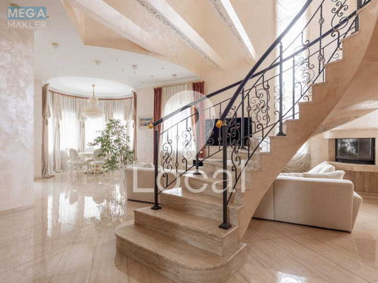 Продаж дома, 3&nbsp;поверху, 460&nbsp;кв.м, 8&nbsp;кімнат, ділянка 15&nbsp;соток, <a class="location-link" href="/podgorcy-selo/" title="Недвижимость Підгірці">Підгірці</a>, Боровкова (изображение 2)