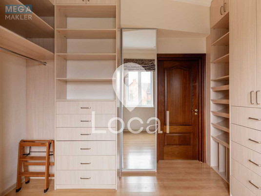 Продаж дома, 3&nbsp;поверху, 460&nbsp;кв.м, 8&nbsp;кімнат, ділянка 15&nbsp;соток, <a class="location-link" href="/podgorcy-selo/" title="Недвижимость Підгірці">Підгірці</a>, Боровкова (изображение 11)