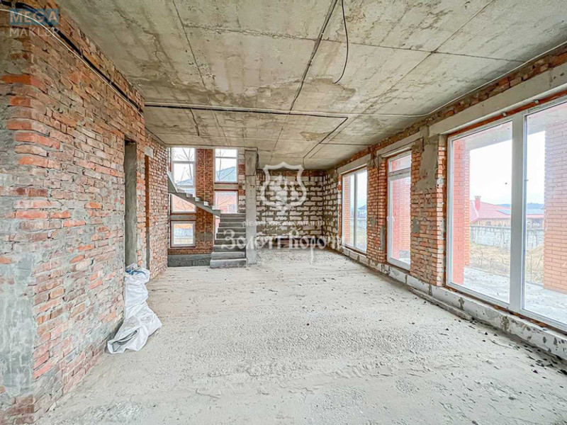 Продаж дома, 3&nbsp;поверху, 257&nbsp;кв.м, 5&nbsp;кімнат, ділянка 12&nbsp;соток, <a class="location-link" href="/mihajlovka-rubezhovka/" title="Недвижимость Михайлівка-Рубежівка">Михайлівка-Рубежівка</a>, Соломії Крушельницької, 25 (изображение 8)