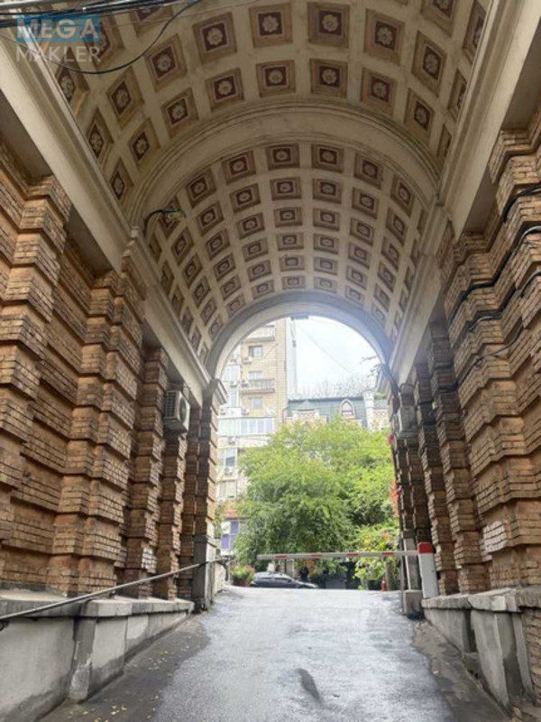 Продаж 1 кімнатної квартири (36/16/9), 5 пов. 5 пов. будинку, <a class="location-link" href="/kiev/" title="Недвижимость Київ">Київ</a>, <a class="location-link" href="/kiev/goloseevskij/" title="Недвижимость Голосіївський район">Голосіївський р-н</a>, Микільсько-Ботанічна вул., 7/9 (изображение 3)