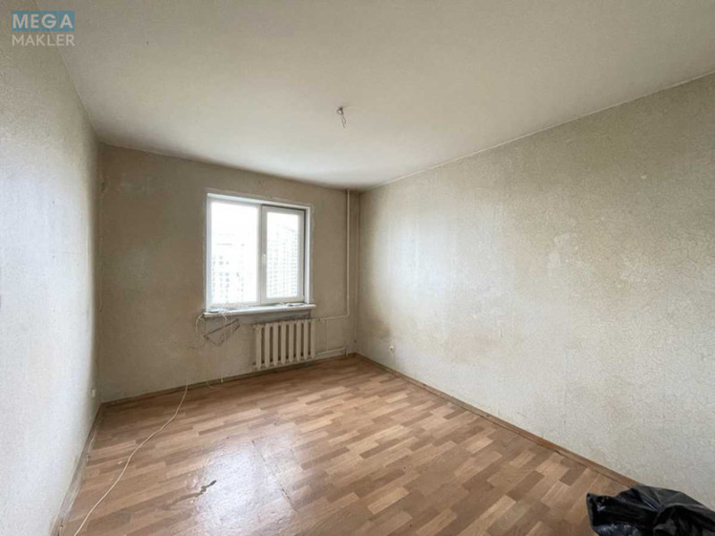 Продаж 3 кімнатної квартири (91/45/15), 13 пов. 17 пов. будинку, <a class="location-link" href="/kiev/" title="Недвижимость Київ">Київ</a>, <a class="location-link" href="/kiev/goloseevskij/" title="Недвижимость Голосіївський район">Голосіївський р-н</a>, Маршала Якубовського вул., 4 (изображение 8)