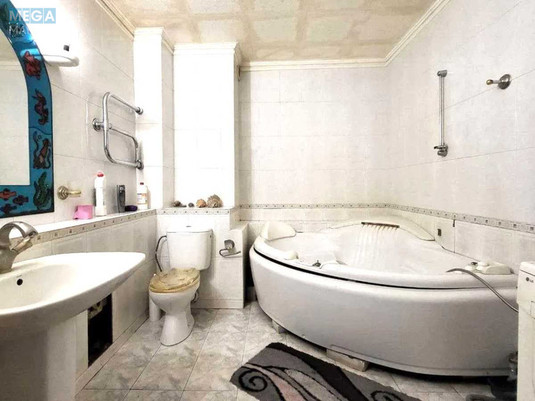 Продаж 3 кімнатної квартири (98,6/52/17,1), 10 пов. 10 пов. будинку, <a class="location-link" href="/kiev/" title="Недвижимость Київ">Київ</a>, <a class="location-link" href="/kiev/darnickij/" title="Недвижимость Дарницький район">Дарницький р-н</a>, Бориса Гмыри ул., 5 (изображение 10)