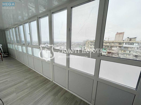 Продаж 3 кімнатної квартири (60,2/40/7), 9 пов. 9 пов. будинку, <a class="location-link" href="/kiev/" title="Недвижимость Київ">Київ</a>, <a class="location-link" href="/kiev/svyatoshinskij/" title="Недвижимость Святошинський район">Святошинський р-н</a>, Зодчих вул., 36 (изображение 8)