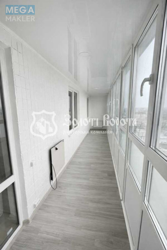 Продаж 3 кімнатної квартири (60,2/40/7), 9 пов. 9 пов. будинку, <a class="location-link" href="/kiev/" title="Недвижимость Київ">Київ</a>, <a class="location-link" href="/kiev/svyatoshinskij/" title="Недвижимость Святошинський район">Святошинський р-н</a>, Зодчих вул., 36 (изображение 9)