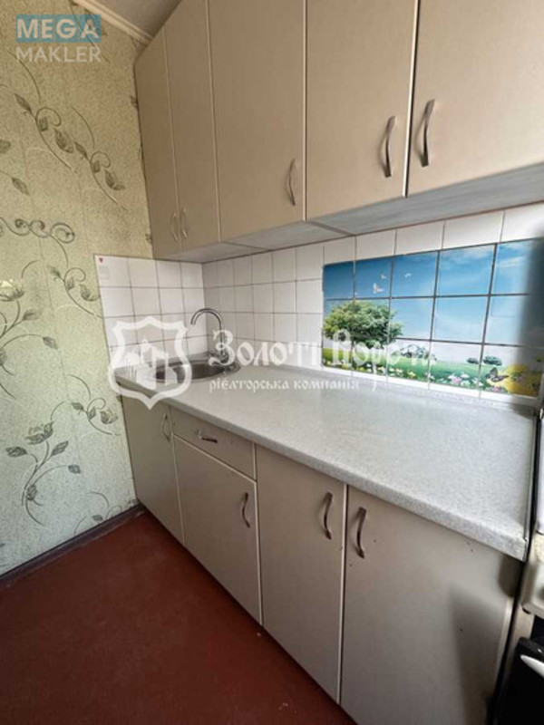 Продаж 1 кімнатної квартири (32/19/5), 7 пов. 9 пов. будинку, <a class="location-link" href="/kiev/" title="Недвижимость Київ">Київ</a>, <a class="location-link" href="/kiev/goloseevskij/" title="Недвижимость Голосіївський район">Голосіївський р-н</a>, Науки просп., 11 (изображение 5)