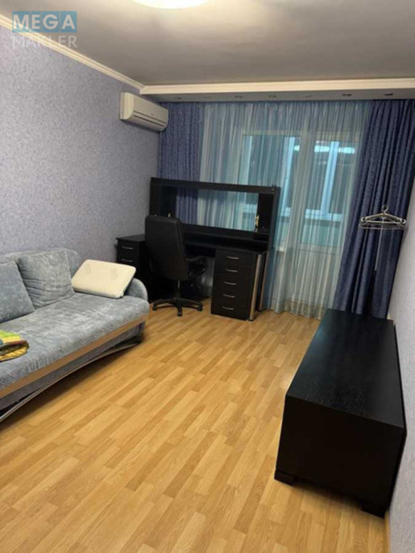 Продаж 3 кімнатної квартири (92/45/14), 3 пов. 16 пов. будинку, <a class="location-link" href="/kiev/" title="Недвижимость Київ">Київ</a>, <a class="location-link" href="/kiev/goloseevskij/" title="Недвижимость Голосіївський район">Голосіївський р-н</a>, Науки просп., 54б (изображение 5)