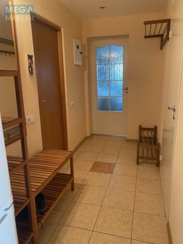 Оренда 3 кімнатної квартири, <a class="location-link" href="/kiev/" title="Недвижимость Київ">Київ</a>, <a class="location-link" href="/kiev/goloseevskij/" title="Недвижимость Голосіївський район">Голосіївський р-н</a>, Полковника Потєхіна вул., 2 (изображение 4)