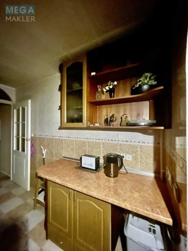 Оренда 3 кімнатної квартири, <a class="location-link" href="/kiev/" title="Недвижимость Київ">Київ</a>, <a class="location-link" href="/kiev/obolonskij/" title="Недвижимость Оболонський район">Оболонський р-н</a>, Героїв Сталінграду просп., 20 (изображение 3)