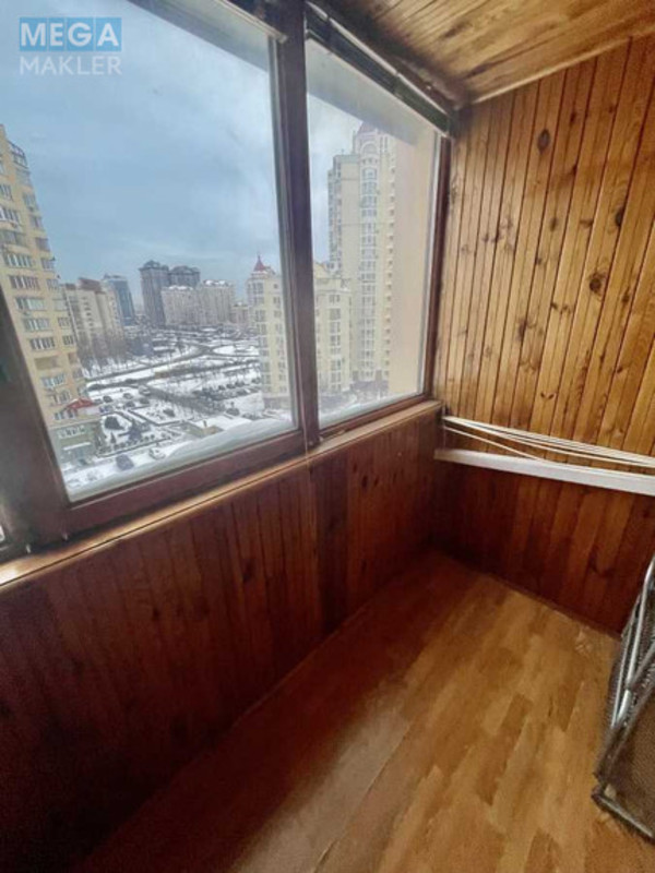 Оренда 3 кімнатної квартири, <a class="location-link" href="/kiev/" title="Недвижимость Київ">Київ</a>, <a class="location-link" href="/kiev/obolonskij/" title="Недвижимость Оболонський район">Оболонський р-н</a>, Героїв Сталінграду просп., 20 (изображение 10)