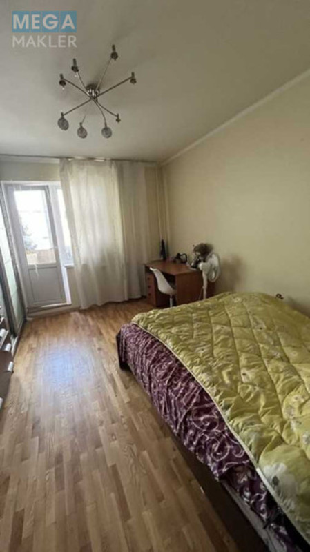 Продаж 3 кімнатної квартири (71/41/9), 5 пов. 10 пов. будинку, <a class="location-link" href="/kiev/" title="Недвижимость Київ">Київ</a>, <a class="location-link" href="/kiev/darnickij/" title="Недвижимость Дарницький район">Дарницький р-н</a>, Срібнокільська вул., 22а (изображение 6)