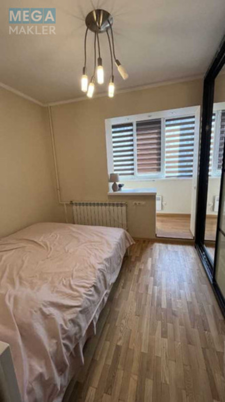 Продаж 3 кімнатної квартири (71/41/9), 5 пов. 10 пов. будинку, <a class="location-link" href="/kiev/" title="Недвижимость Київ">Київ</a>, <a class="location-link" href="/kiev/darnickij/" title="Недвижимость Дарницький район">Дарницький р-н</a>, Срібнокільська вул., 22а (изображение 8)