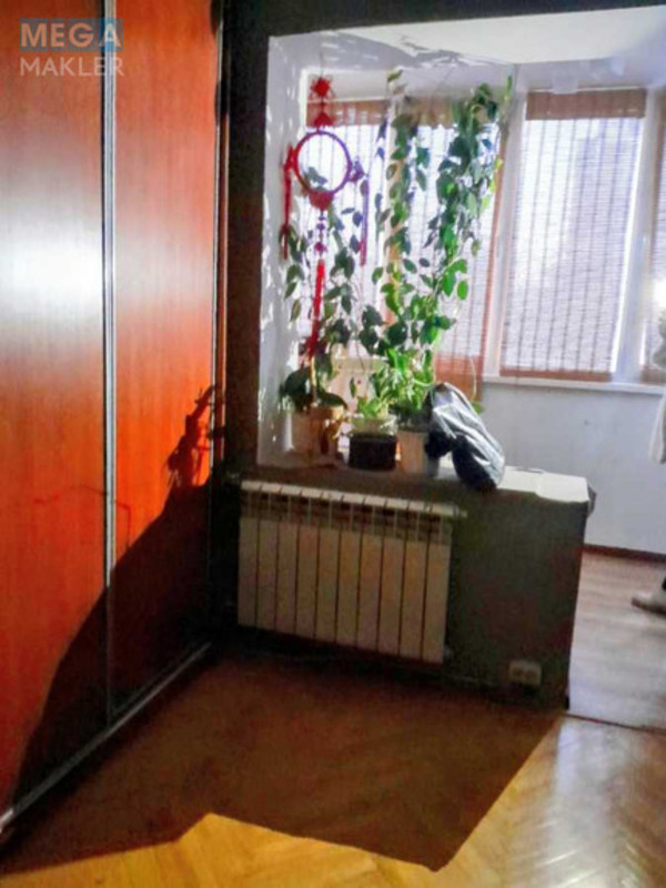 Оренда 2 кімнатної квартири, <a class="location-link" href="/kiev/" title="Недвижимость Київ">Київ</a>, <a class="location-link" href="/kiev/svyatoshinskij/" title="Недвижимость Святошинський район">Святошинський р-н</a>, Уборевича Командарма вул. (изображение 9)