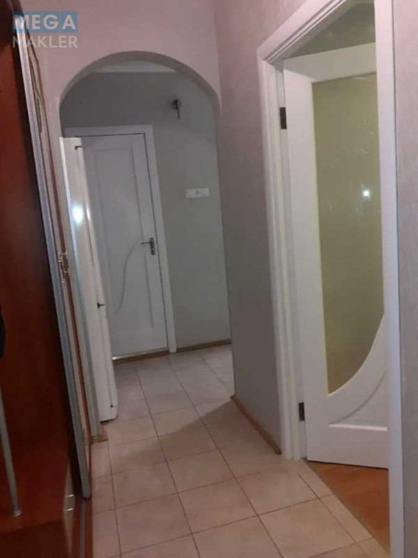 Оренда 2 кімнатної квартири, <a class="location-link" href="/kiev/" title="Недвижимость Київ">Київ</a>, <a class="location-link" href="/kiev/podolskij/" title="Недвижимость Подільський район">Подільський р-н</a>, Квитневый пер., 1Б (изображение 3)