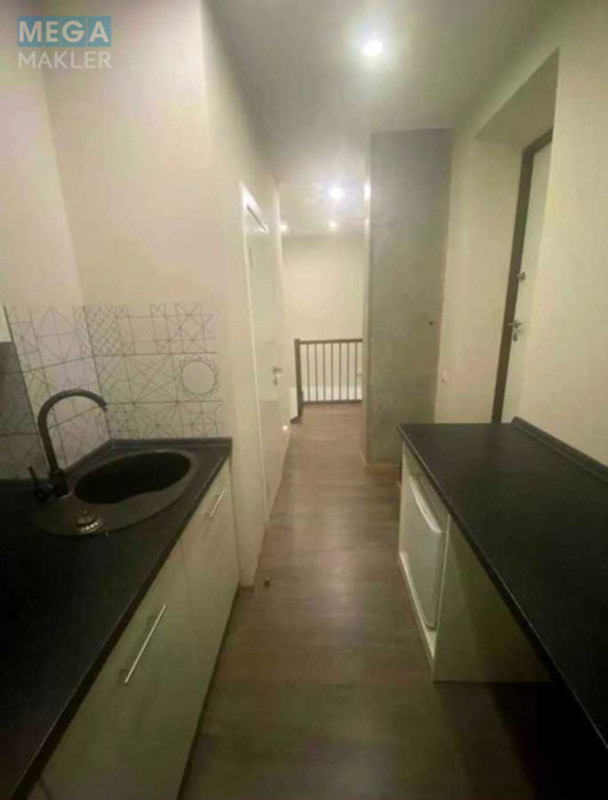 Оренда комерційної нерухомості, 130&nbsp;кв.м, под офис, <a class="location-link" href="/kiev/" title="Недвижимость Київ">Київ</a>, <a class="location-link" href="/kiev/pecherskij/" title="Недвижимость Печерський район">Печерський р-н</a>, Андрея Верхогляда ул., 2а (изображение 10)