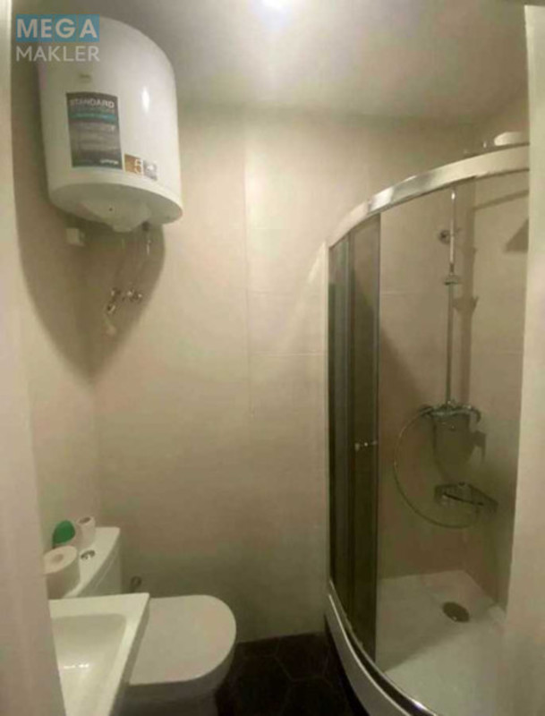 Оренда комерційної нерухомості, 130&nbsp;кв.м, под офис, <a class="location-link" href="/kiev/" title="Недвижимость Київ">Київ</a>, <a class="location-link" href="/kiev/pecherskij/" title="Недвижимость Печерський район">Печерський р-н</a>, Андрея Верхогляда ул., 2а (изображение 13)