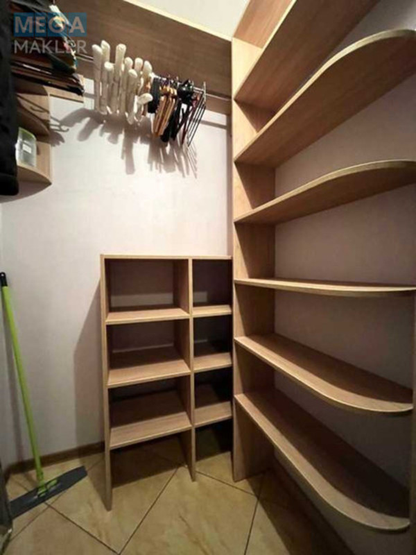 Оренда 1 кімнатної квартири, <a class="location-link" href="/kiev/" title="Недвижимость Київ">Київ</a>, <a class="location-link" href="/kiev/dneprovskij/" title="Недвижимость Дніпровський район">Дніпровський р-н</a>, Воскресенська вул., 16б (изображение 8)