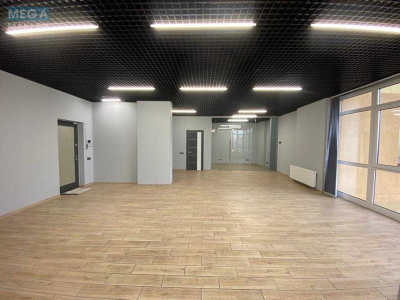 Оренда комерційної нерухомості, 100&nbsp;кв.м, под офис, <a class="location-link" href="/kiev/" title="Недвижимость Київ">Київ</a>, <a class="location-link" href="/kiev/pecherskij/" title="Недвижимость Печерський район">Печерський р-н</a>, Євгена Коновальця вул., 36е (изображение 2)