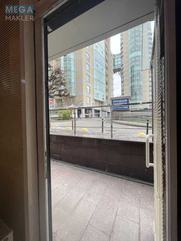 Оренда комерційної нерухомості, 35&nbsp;кв.м, <a class="location-link" href="/kiev/" title="Недвижимость Київ">Київ</a>, <a class="location-link" href="/kiev/pecherskij/" title="Недвижимость Печерський район">Печерський р-н</a>, Звіринецька вул., 47 (изображение 5)