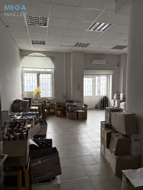 Оренда окремої будівлі/побудови, 180&nbsp;кв.м, <a class="location-link" href="/kiev/" title="Недвижимость Київ">Київ</a>, <a class="location-link" href="/kiev/solomenskij/" title="Недвижимость Солом'янський район">Солом'янський р-н</a>, Монтажників вул., 101 (изображение 4)